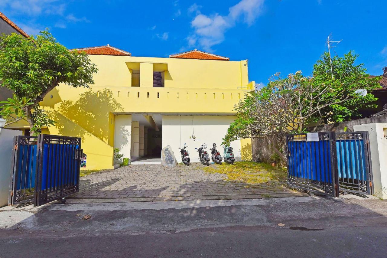 Oyo 91445 Sandat Guest House Denpasar  Bagian luar foto
