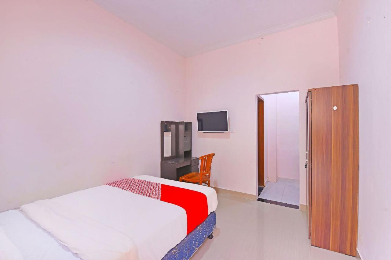 Oyo 91445 Sandat Guest House Denpasar  Bagian luar foto